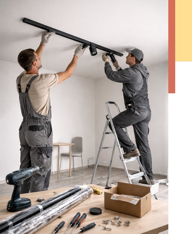 Установка трековых светильников в натяжной потолок в Нерюнгри от 4561 руб. | ОТДЕЛОЧНИК-Нрю